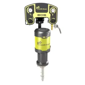 EOS 15C25 Airmix paint pump with pressure controls and lower fluid section